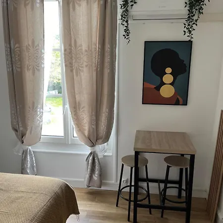 Chambre Tout Confort * Limay